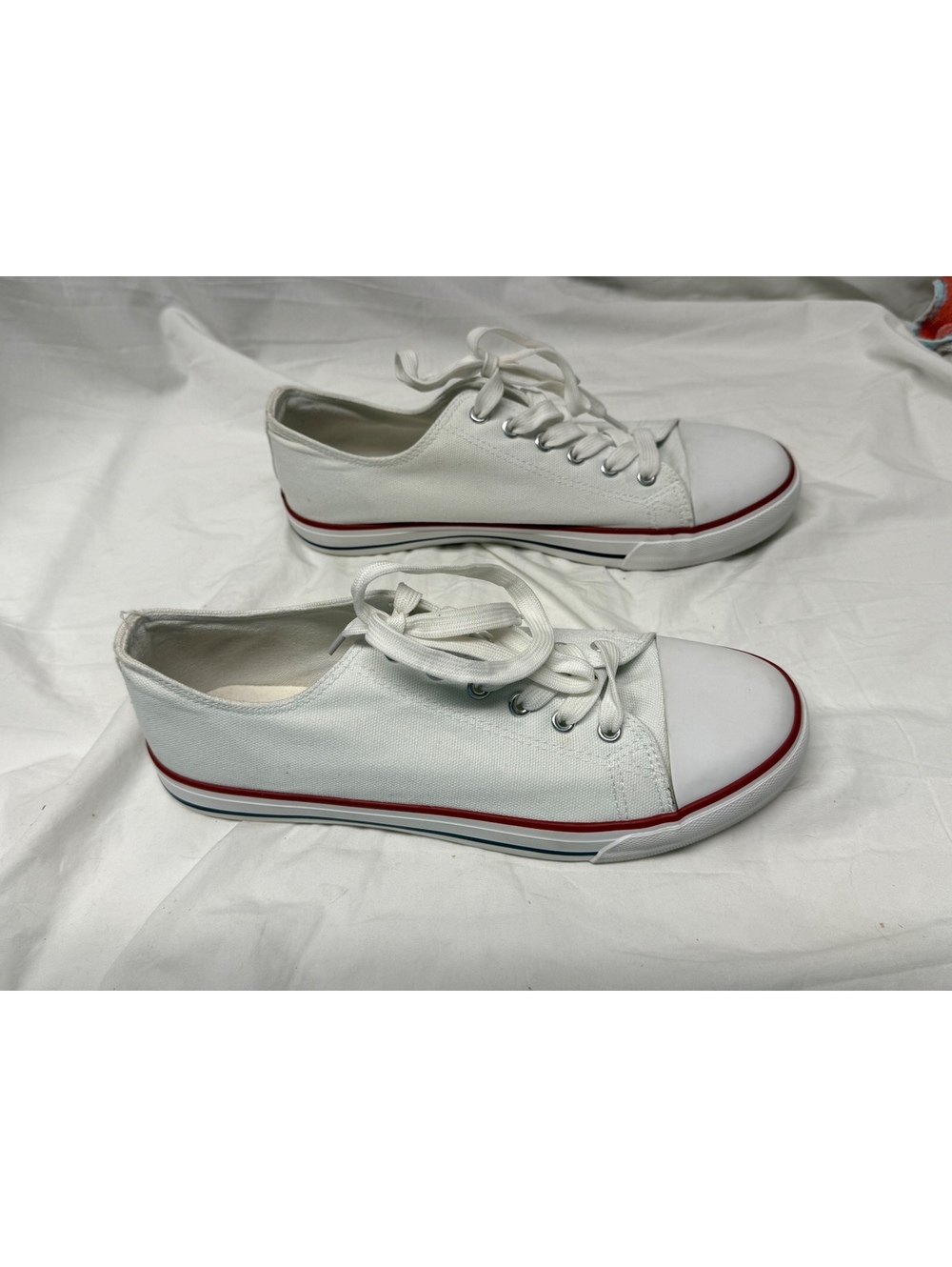 Pipadou White Canvas Low-Top Sneakers with Red and Navy Stripe Detail